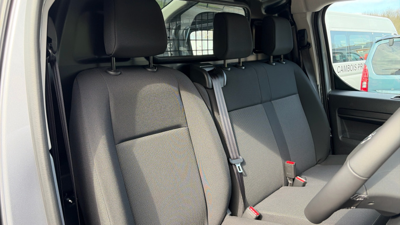 Vauxhall Vivaro L2 Diesel 2.0 Turbo D 145 Prime H1 Van Auto